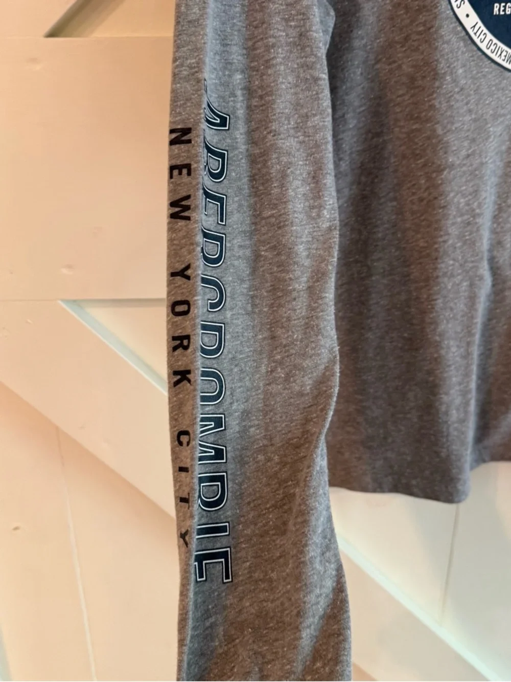 Abercrombie Kids Boys Gray Logo Long Sleeve Tee Shirt Casual Basic Size 13/14